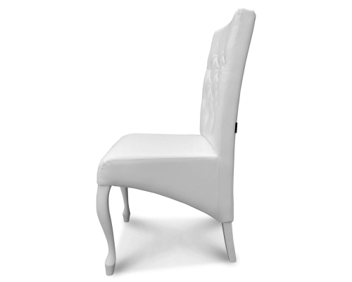 Białe krzesło skośne Ludwik pikowane w karo kryształkami