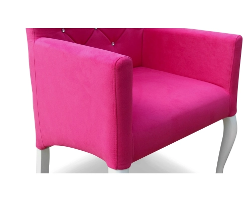 Fotel Ludwik / krzesło z podłokietnikami. Oparcie pikowane w karo z kryształkami. Wysokość 98cm