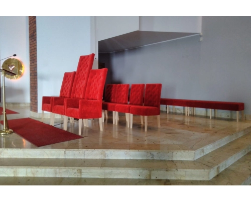 Meble Sakralne do Kościoła lub do Kaplicy - Komplet Liturgiczny