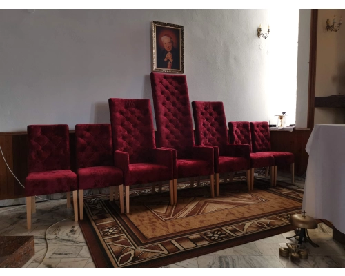 Meble Sakralne do Kościoła lub do Kaplicy - Komplet Liturgiczny