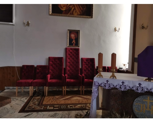 Meble Sakralne do Kościoła lub do Kaplicy - Komplet Liturgiczny