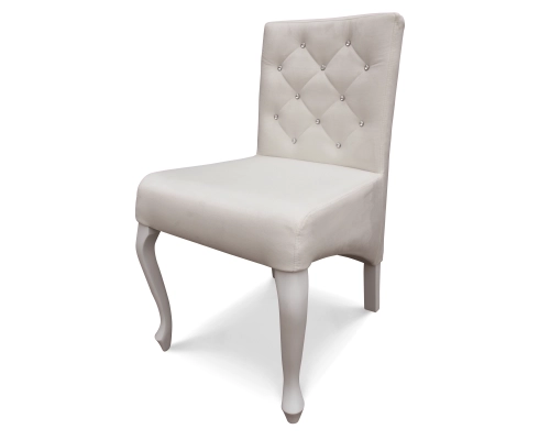 Białe krzesło skośne Ludwik pikowane w karo kryształkami