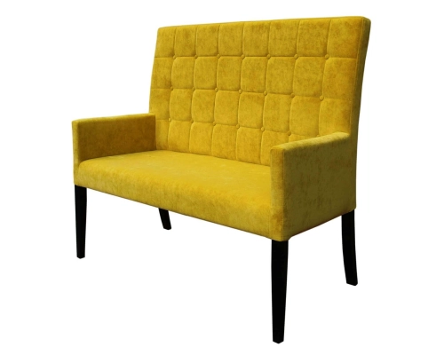 Ławka z oparciem pikowanym w kwadraty + guziki z podłokietnikami. Wys. oparcia 108cm od podłogi