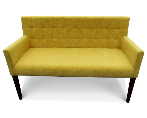 Ławka z oparciem pikowanym w kwadraty z podłokietnikami. Wys. oparcia 85cm od podłogi