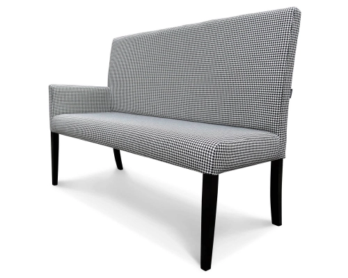 Ławka do restauracji modułowa z jednym podłokietnikiem.