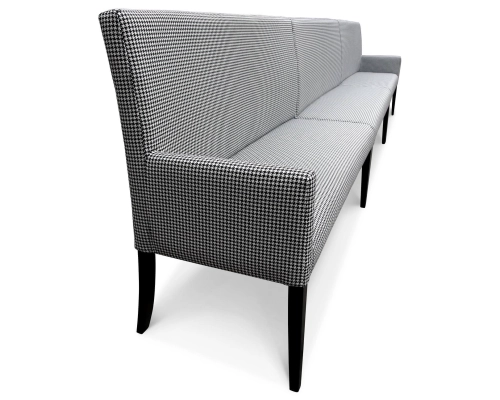 Ławka do restauracji modułowa z jednym podłokietnikiem.