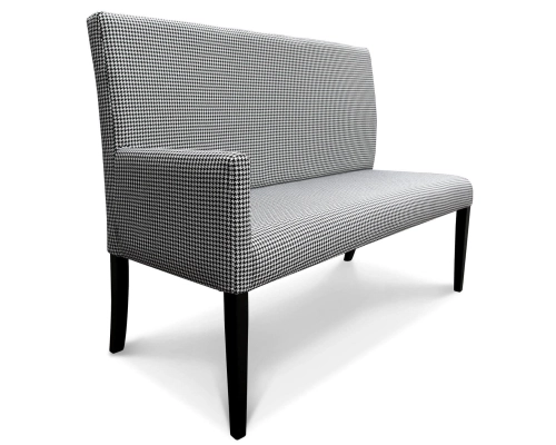 Ławka do restauracji modułowa z jednym podłokietnikiem.