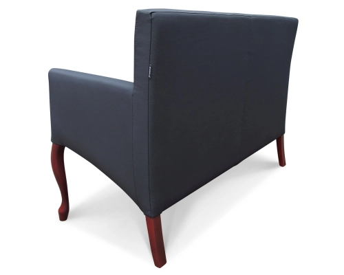 Czarna skośna  ławka Ludwik z oparciem pikowanym w karo.