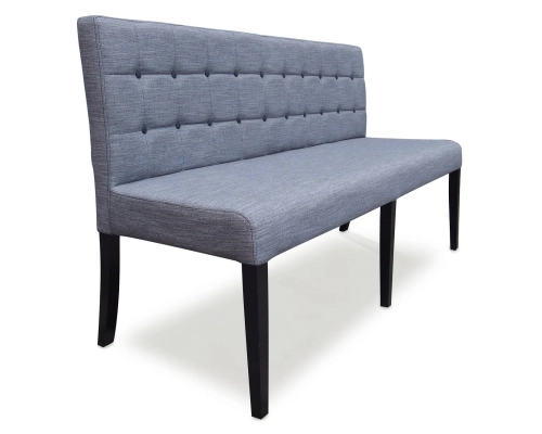 Ławka bez podłokietników z oparciem pikowanym w kwadraty z guzikami.