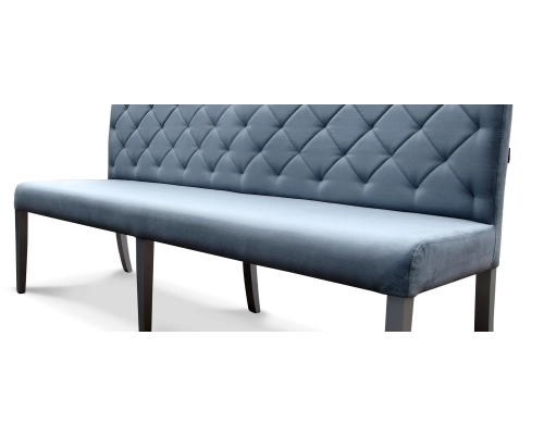 Ławka bez podłokietników o wysokośći 108cm z oparciem pikowanym w karo