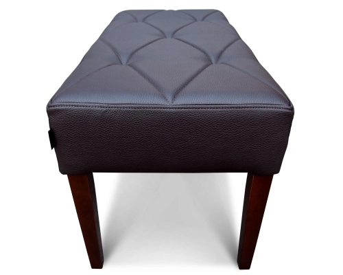 Pufa średnia z siedziskiem pikowanym w długie karo.