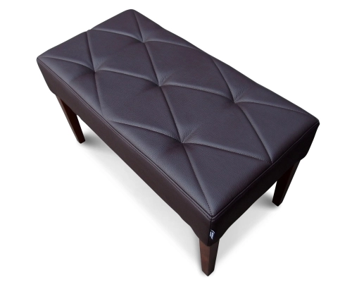 Pufa średnia z siedziskiem pikowanym w długie karo.