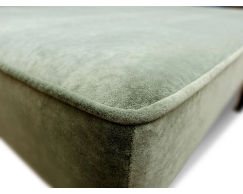 Pufa wąska z siedziskiem gładkim, niepikowanym z lamówką na obrzeżach